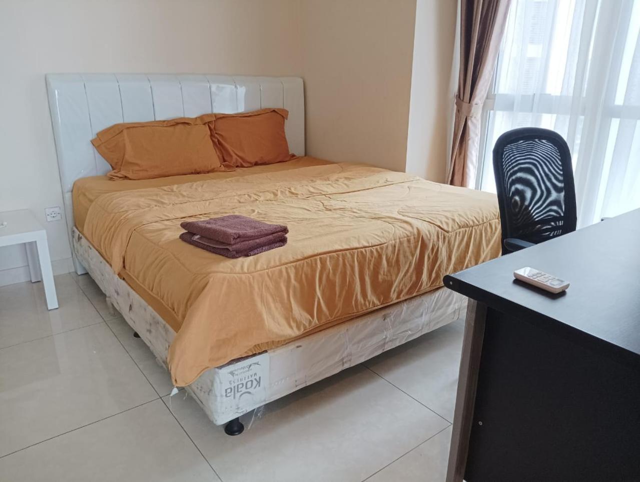 Gin Apartemen *
