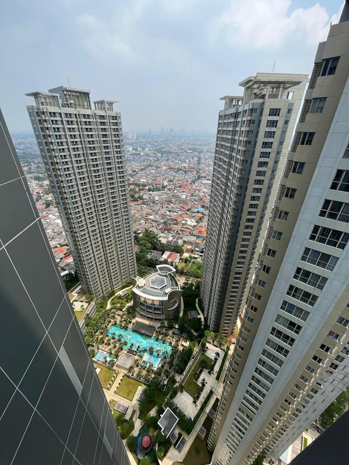 Gin Apartemen *
